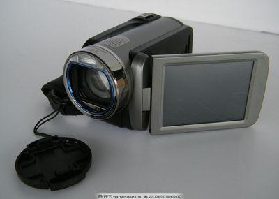 從數(shù)碼攝像機到手機配件 移動影像時代的技術變革與消費趨勢