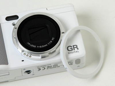 理光GRD IV白色限量版 一款值得珍藏的數(shù)碼相機經(jīng)典之作